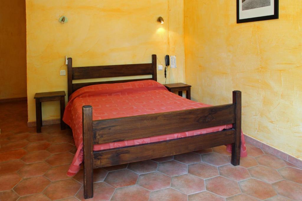 Hotel Le Couloubrier Le Muy Room photo