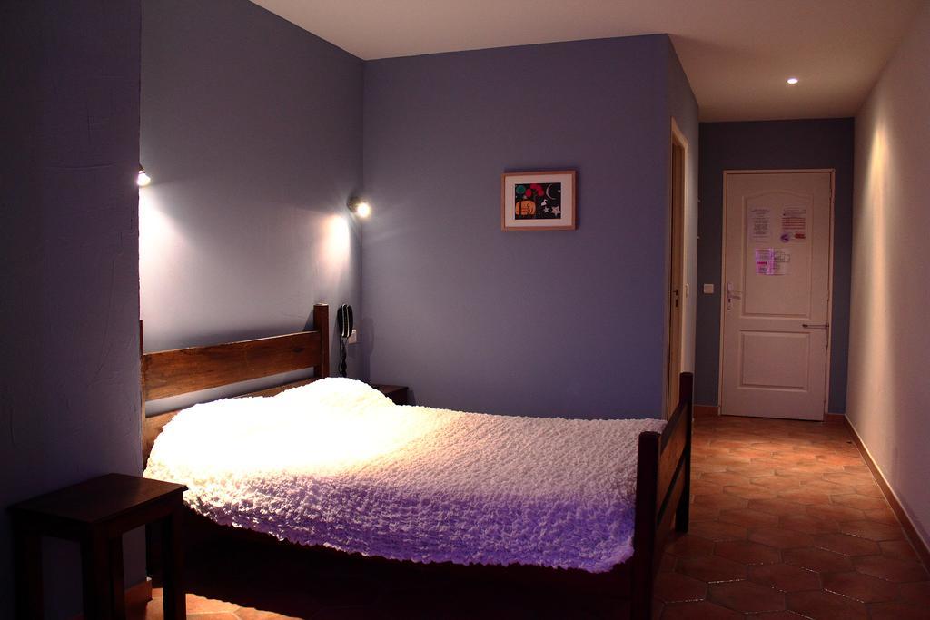Hotel Le Couloubrier Le Muy Room photo