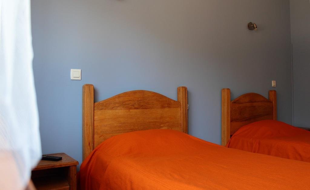 Hotel Le Couloubrier Le Muy Room photo