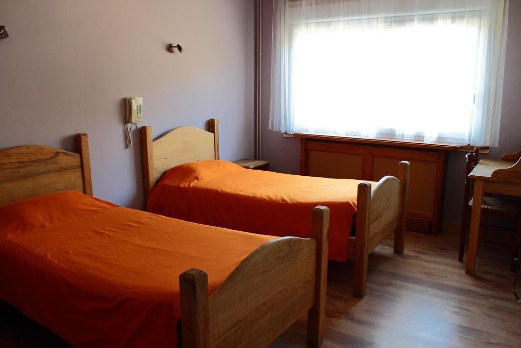 Hotel Le Couloubrier Le Muy Room photo