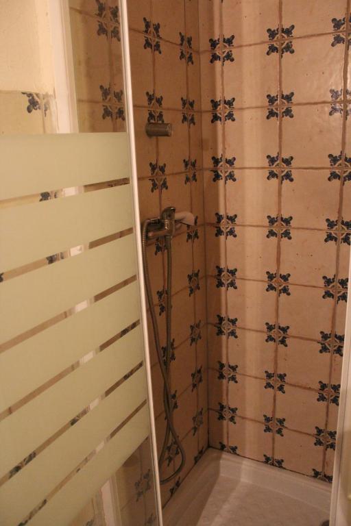 Hotel Le Couloubrier Le Muy Room photo
